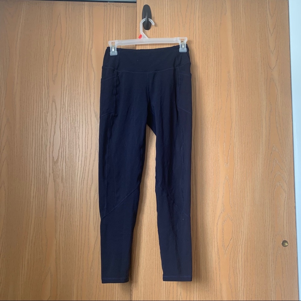 Navy leggings with pockets